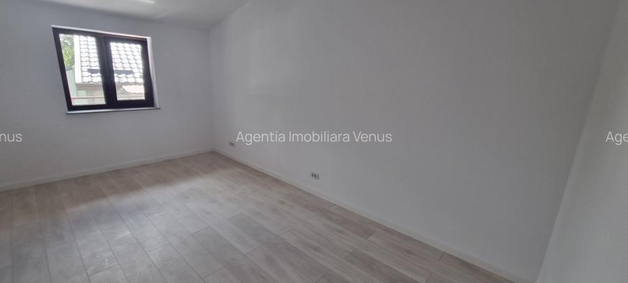 Casa cu etaj la 2 min de Piata Mare - 6