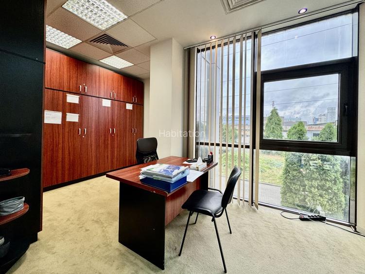 Spațiu pentru birouri langa Funshop Buziașului - 26