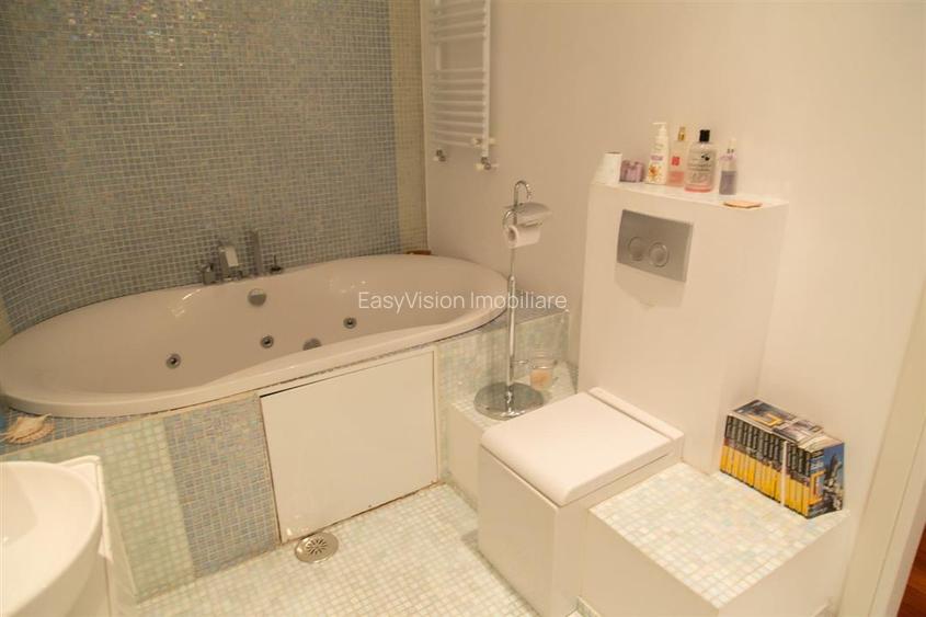 Apartament 4 camere lux |  | 175 mp | Etaj intreg | 3 dormitoare - 9