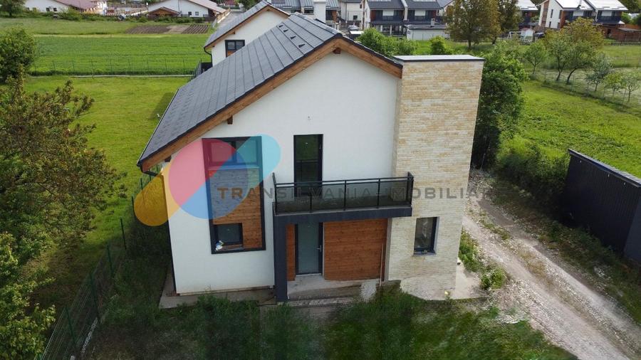 Casă individuală modernă | 127 mp utili | 530 mp teren | 4 camere | Gilău