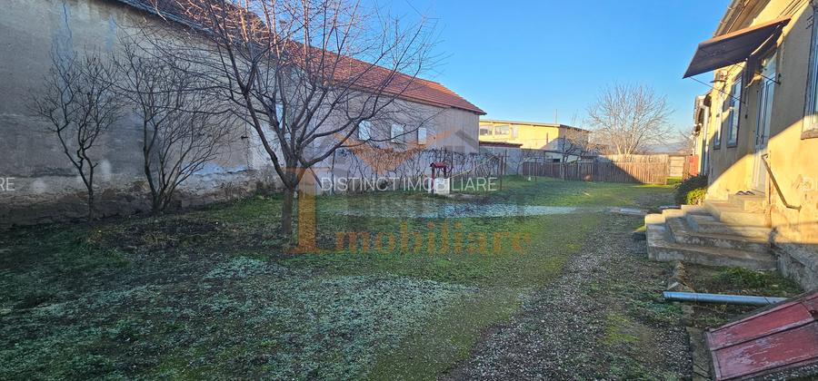 Casă in stil săsesc, 5 camere, 2500 mp teren, Bod zonă centrală. - 2