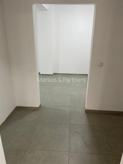 Spatiu comercial generos | 140mp | vitrina mare | 4 parcari | zona excelenta - 5