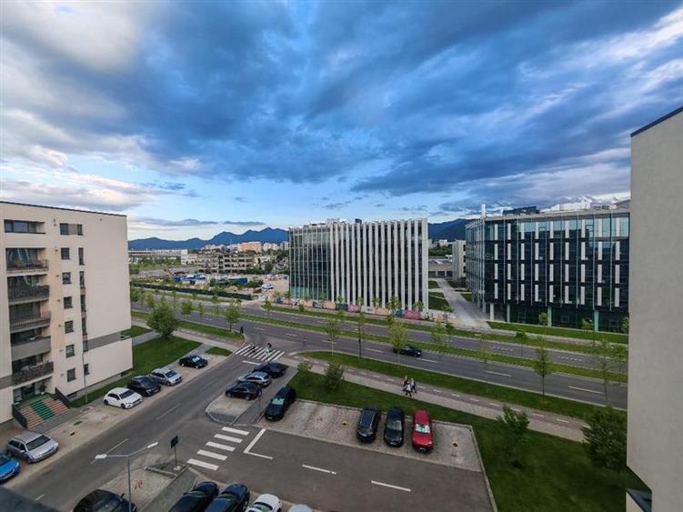 Inchiriem Apartament 3 Camere, Modern, Decomandat, Tractorul