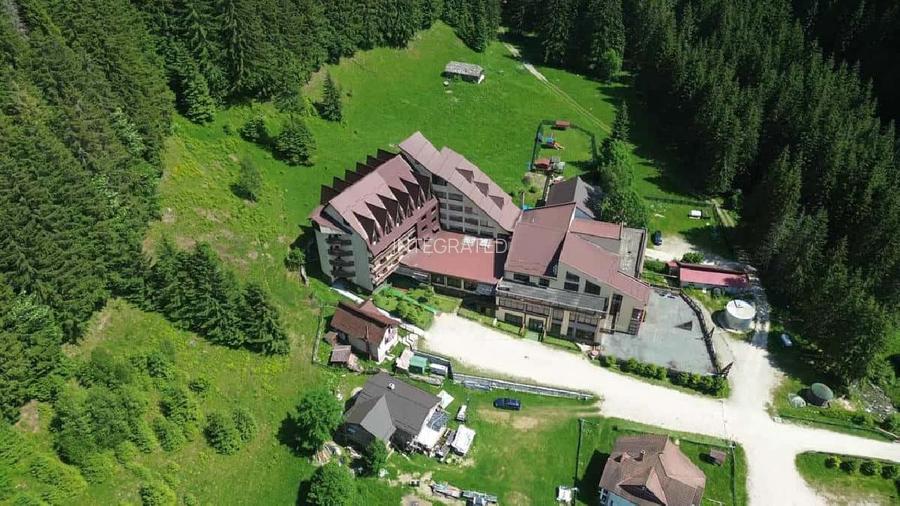 MOIECIU -  BRAN - HOTEL DE VANZARE - 3