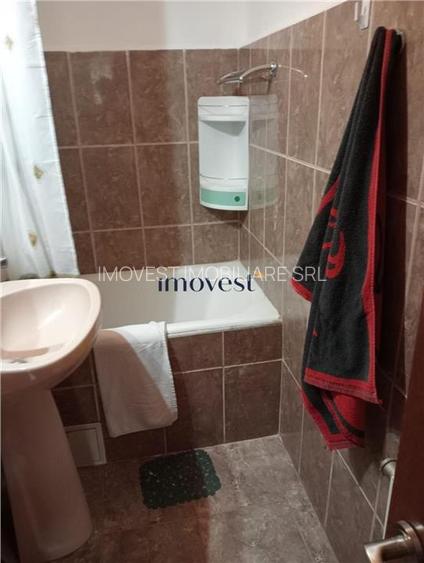 De inchiriat: Aparatament cu 3 camere in zona Micro 15 - 15
