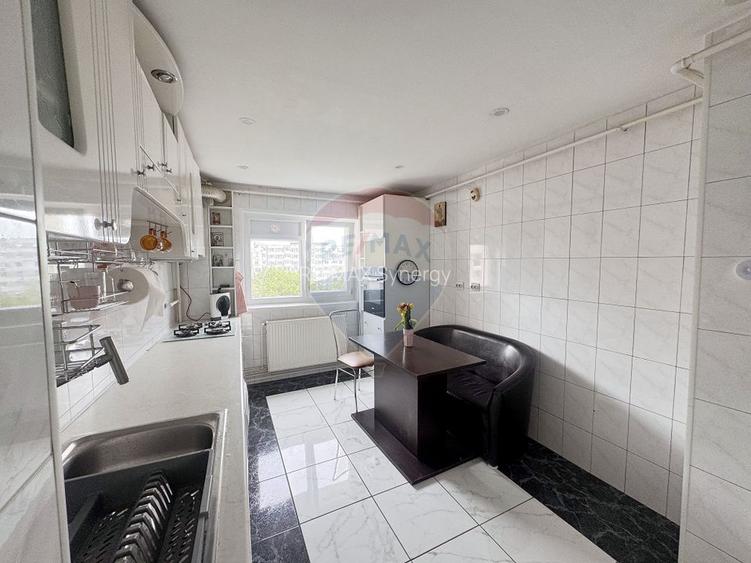 Apartament cu 4 camere de închiriat în zona Berceni - 7