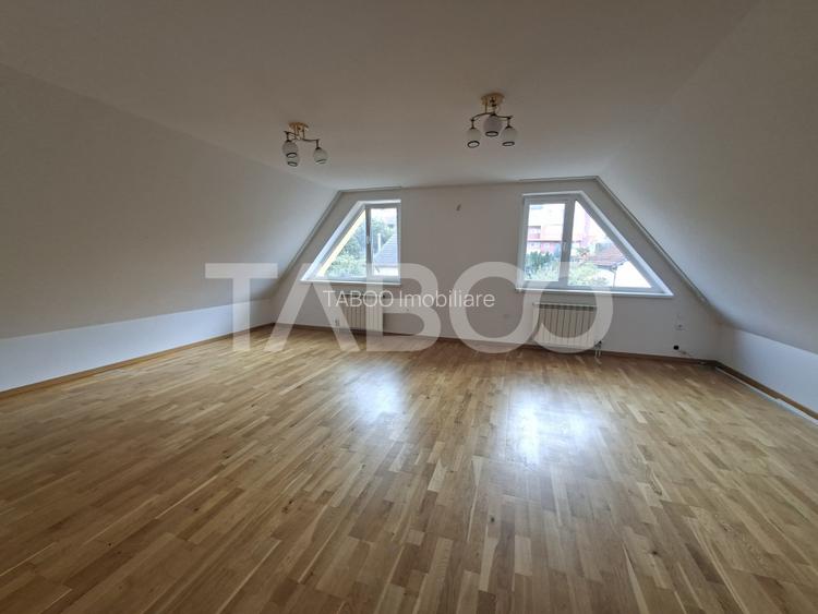 Casa individuala de inchiriat garaj pivnita curte generoasa Strand II - 23