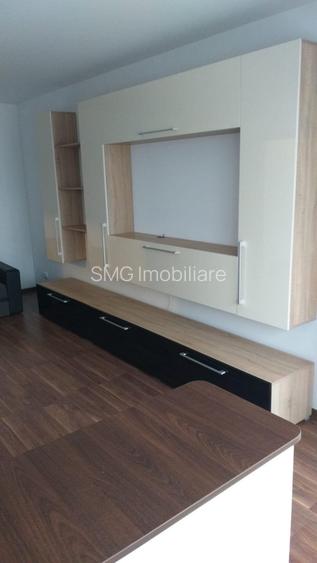 Apartament de închiriat cu balcon și lift, 2 camere - 5