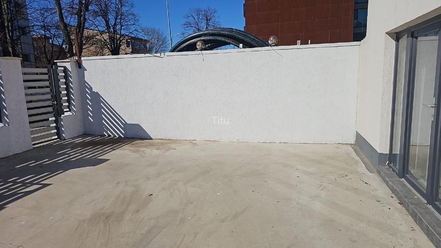 Inchiriez spatiu le bd Mamaia - 10