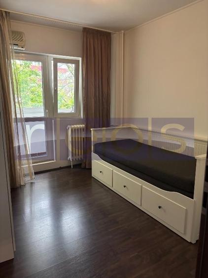 VANZARE 4 CAMERE SEMIDECOMANDAT TINERETULUI - 4