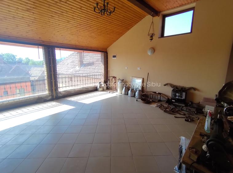 Casa de lux in Marginimea Sibiului oras Saliste - 14