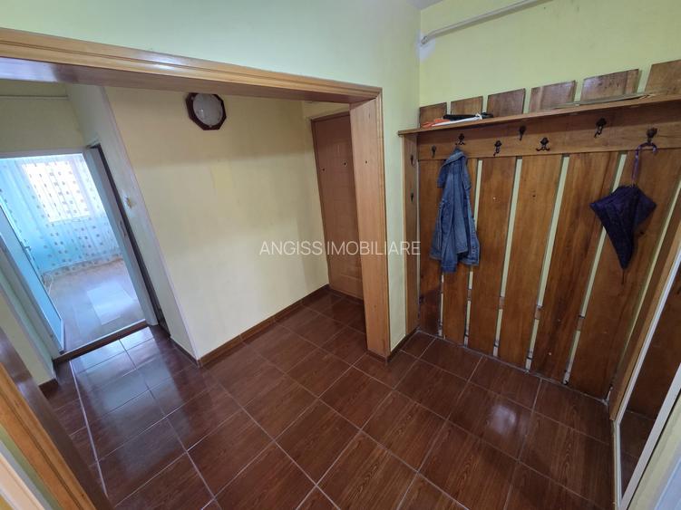 Apartament 3 camere PIATA NOUA - 8