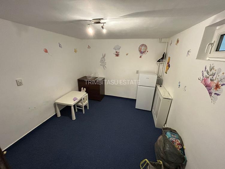 Casa individuala de inchiriat | 300 mp utili - 1000 teren - 16