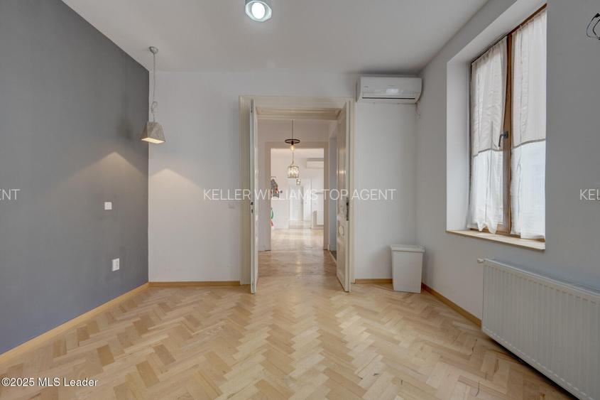 In Cartierul Evreiesc, casa 3 camere pivnita si mansarda open space. - 9