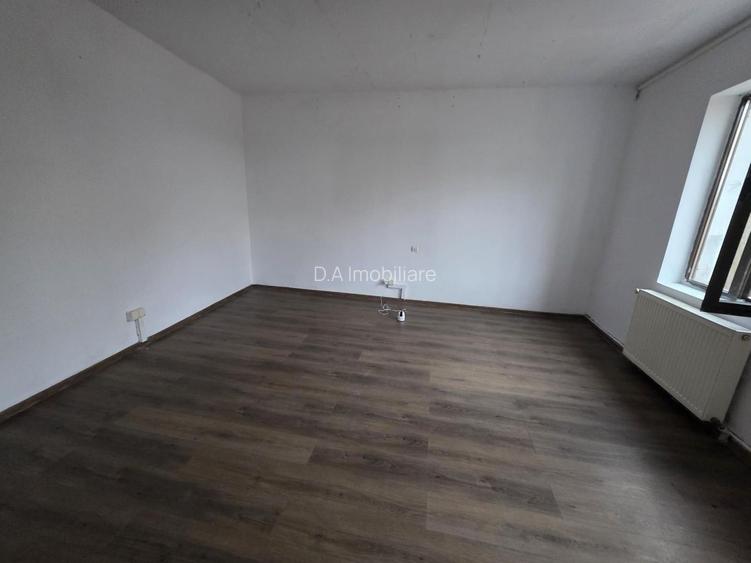 Spatiu comercial de inchiriat, 89mp, 140mp curte, Zona Unirii - 3