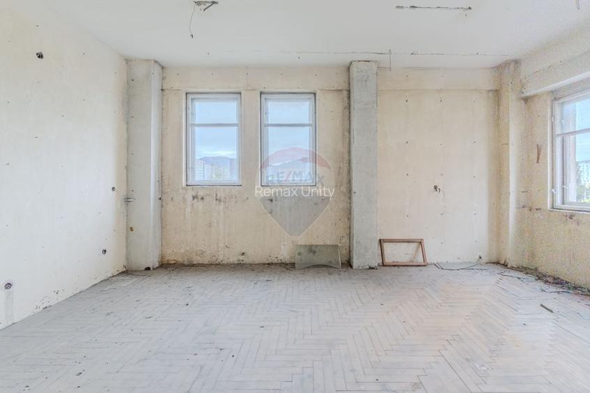 Spațiu industrial de 2060mp cu teren de 3358mp de vânzare Str Turnului - 21