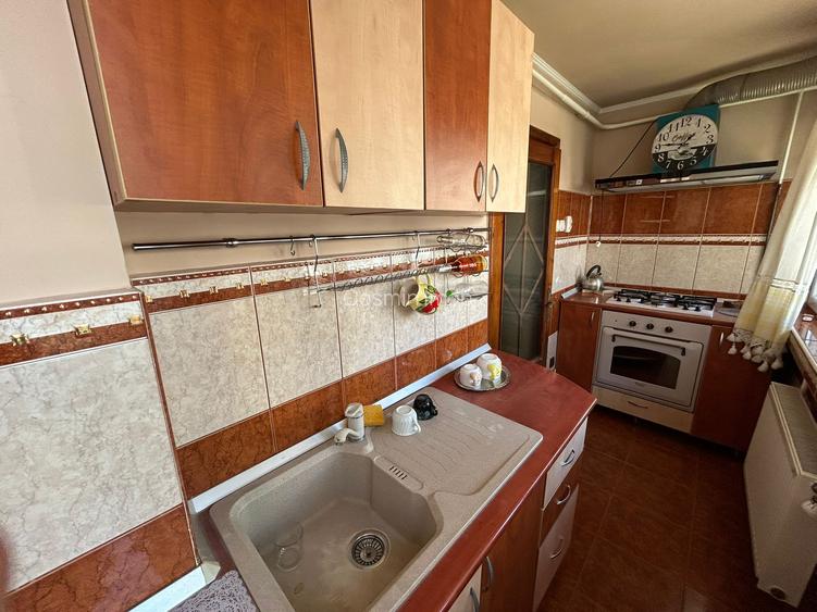 apartament 3 camere cf 1 decomandat, foarte spatios Dorobantilor - 8