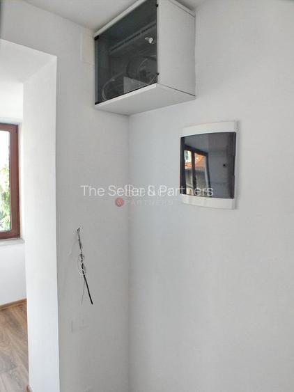 Spatiu birouri central - 4