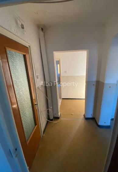 Apartament 3 camere  decomnadat , zona  Cetate - 7