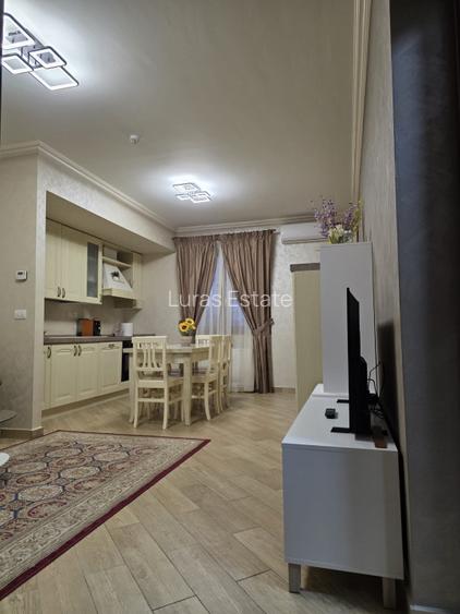 Apartament 2 camere de vânzare – Mamaia, zonă centrală - 2