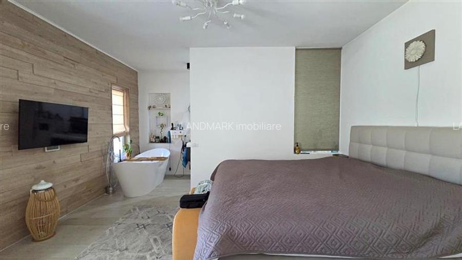 VILA PE PARTER SUPERBA MOBILATA / UTILATA CU PISICINA SI TEREN GENEROS - 19