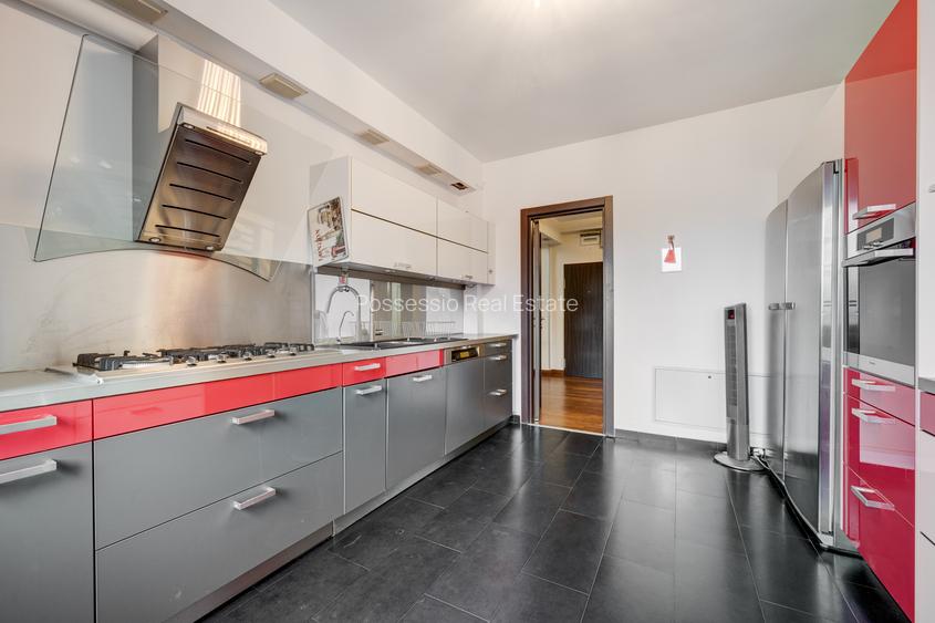 Soseaua Sisesti -  6 camere, 242 mp –2 parcari--Comision 0% - 26