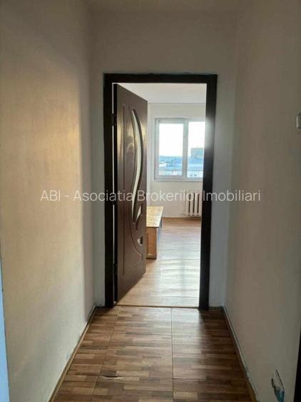 Calea Grivitei--Metrou Grivita,apartament 3 camere  nemobilat/semimob - 5