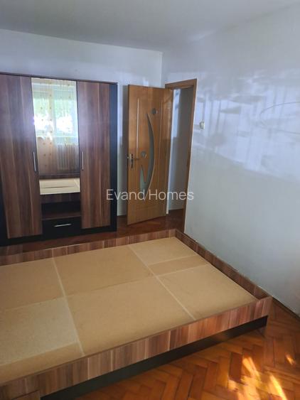Apartament 3 camere-parter inalt-ideal pentru locuit sau investitie-zona Dacia - 5
