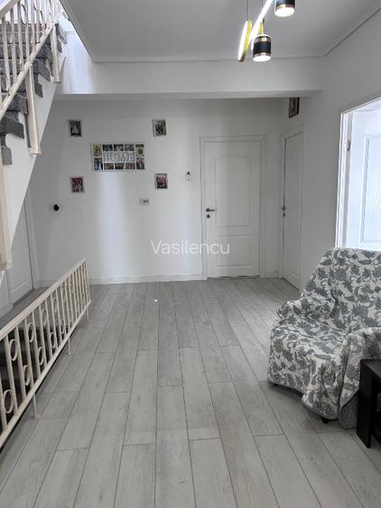 Casă modernă și spațioasă, gata de mutat – 6400 mp teren, terase și garaj – 399. - 8