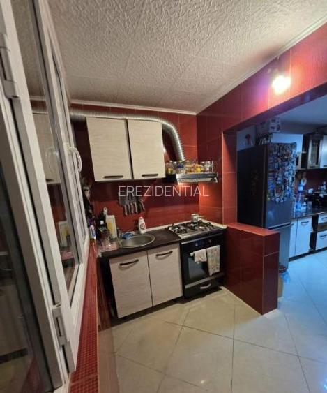 Apartament -4 camere - semidecomandat - Berceni  - 12