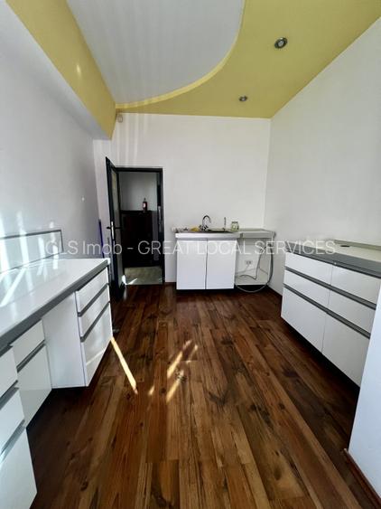 Spatii de închiriat la parterul unei clădiri, zona Piața Sudului de peste 500 mp - 6