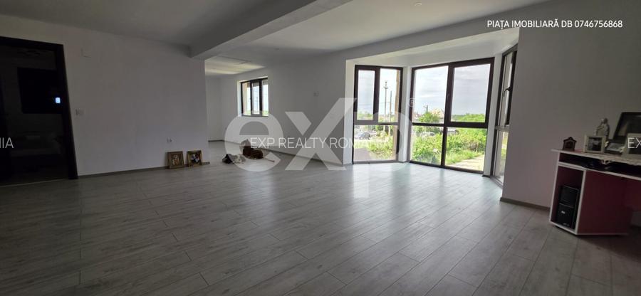 Vilă Impunătoare cu 9.800 mp Teren – Bungetu, Dâmbovița | Oază de Liniște - 14