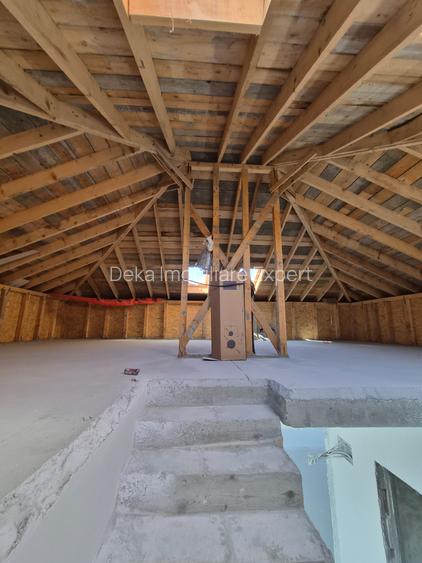 Vila Individuala cu 4 cam+mansarda, teren 230 mp! - 2