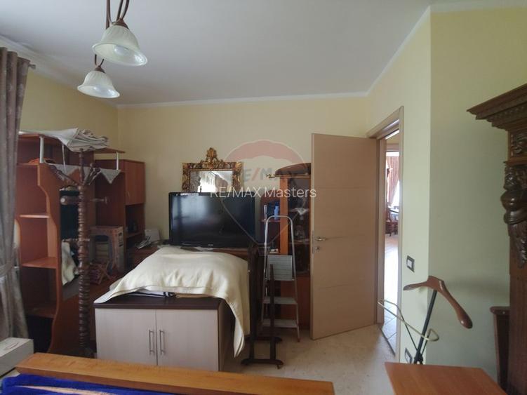 Casă / Vilă de lux cu 5 camere de vânzare în Vadu Moldovei, Suceava - 100