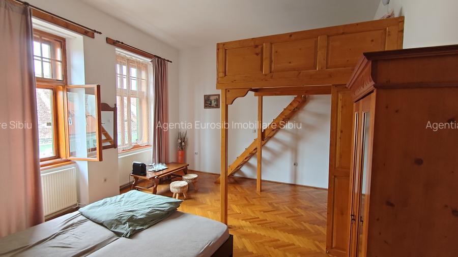 Proprietate cu potențial de pensiune in Sibiu str N Balcescu - 7