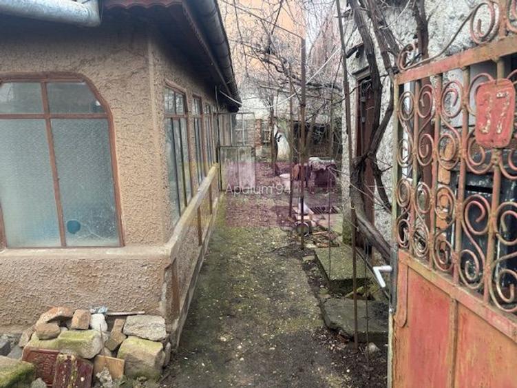 Teren cu casa demolabila din paianta Sos Alexandriei- Luk Oil. - 2