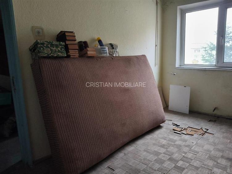 Super pret! Ap.2 cam, conf 2, Viziru 1, zona buna! - 3