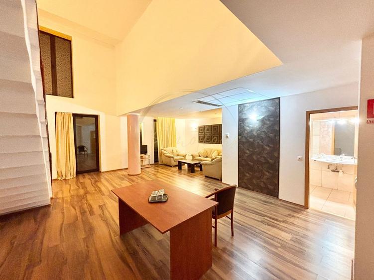 Apartament 3 camere - complexul studenṭesc | Penthouse