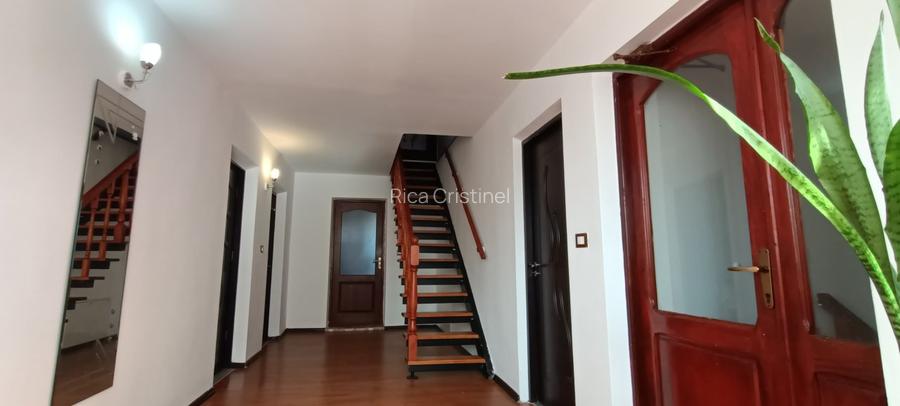 Vila 3 etaje in Piatra Neamț - 16