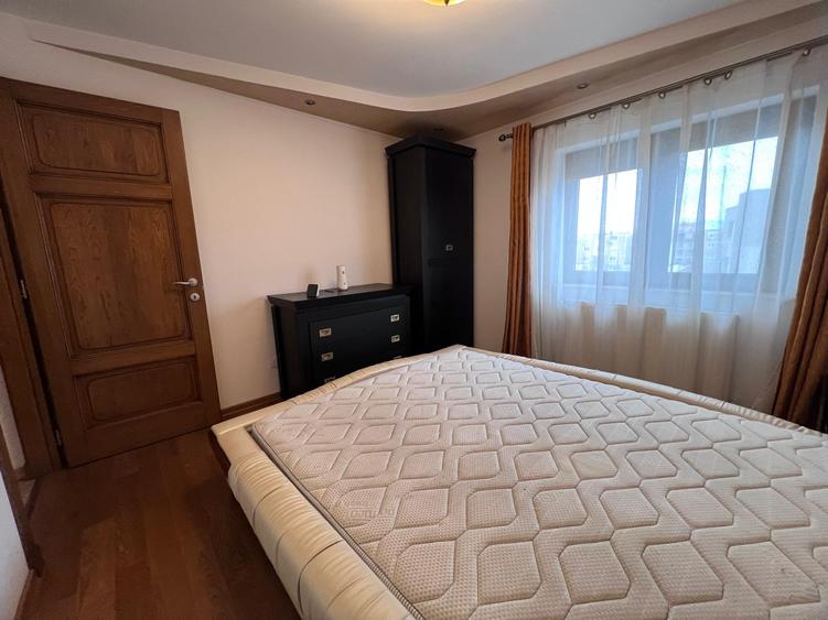 Apartament 2 camere,decomandat, zona Lido-Casa de pensii