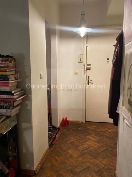 Garsoniera  | Vedere catre bulevard  |  Kogalniceanu - Cismigiu - 3
