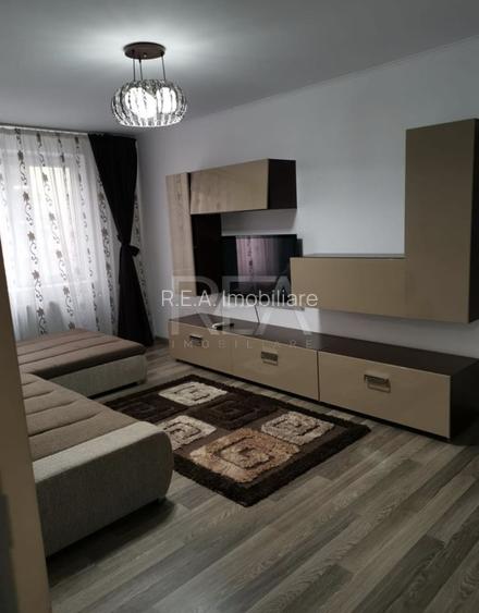 3 camere, 1/8, bloc 1983 -Ghencea- Str. Latea Gheorghe - 2