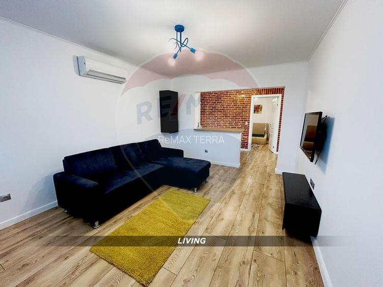 DE INCHIRIAT: Apartament cu 2 camere-strada Victoriei - 2