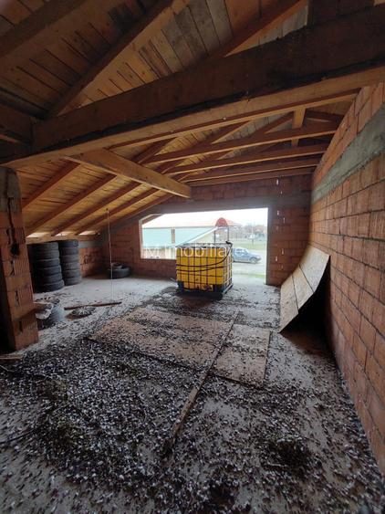 Gotlob - Hala Utilaje - Casa rosu - 14