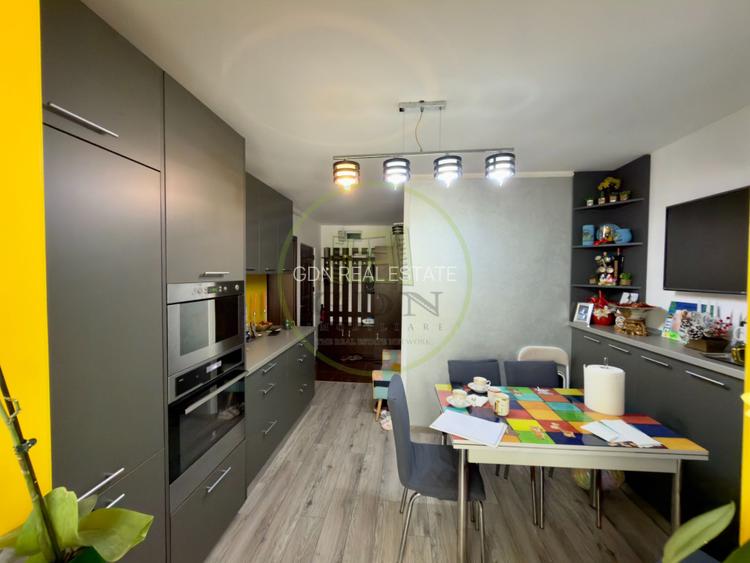 Apartament 3 camere, decomandat, cartier Craiovita Noua, zona Scoala Nr 34 - 5