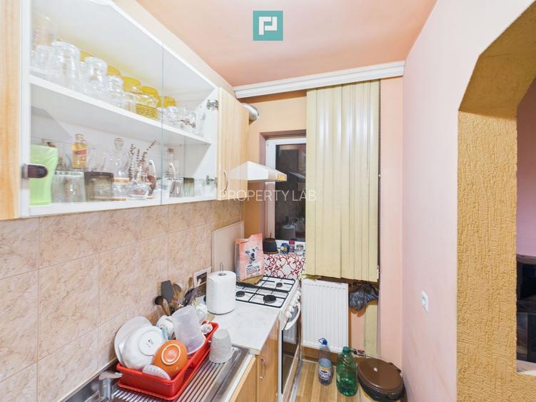 Apartament cu 3 camere tip X,  Str. Feldioarei - 8