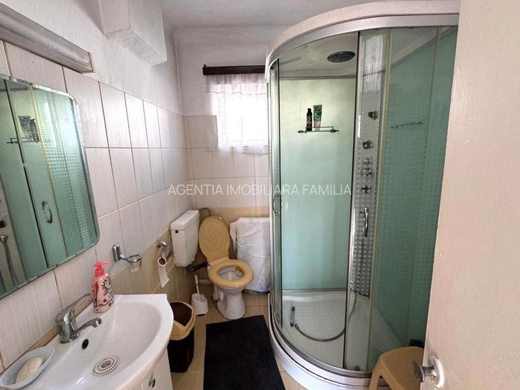 Casă cu arhitectură pragmatică în zona Port - 5