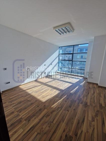 Clădire de birouri, adiacent Bd. Unirii, suprafata 120 mp./ birou - 7