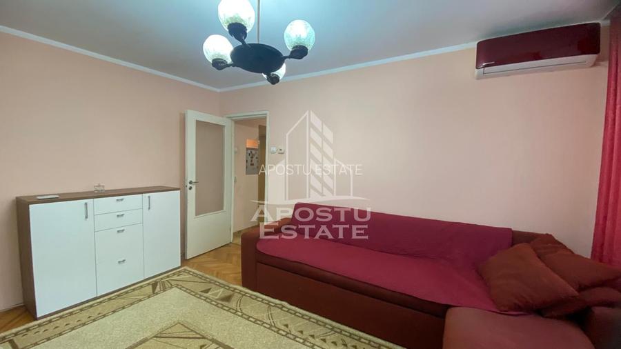Apartament 2 camere, centrala proprie,semidecomandat, zona Dacia - 2