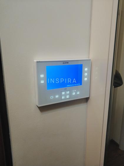 Central - Apartament lux, 64 mp utili + boxa 15 mp - 16